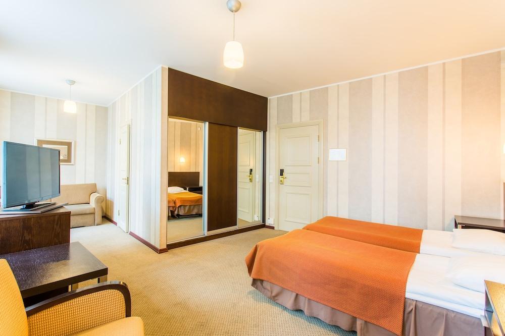 Hotell Hestia Maestro Old Town 3*